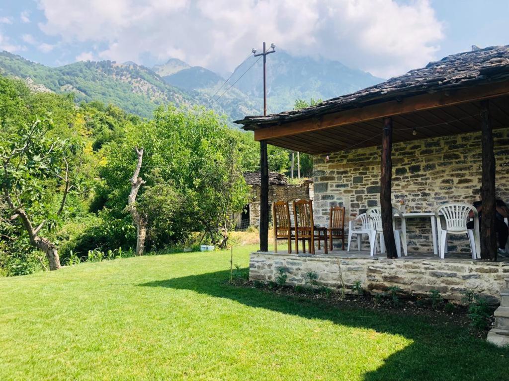 Guest House Qafe Dardha - Tomorr National Park Qafe Dardhe Dış mekan fotoğraf